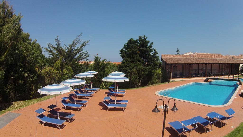 Hotel La Ciaccia Valledoria  Bagian luar foto